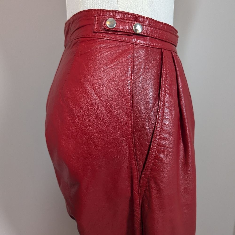 Vintage 80s Red High Waist Genuine Leather Pants Sz 5 Pleated Front - Picture 6 of 8